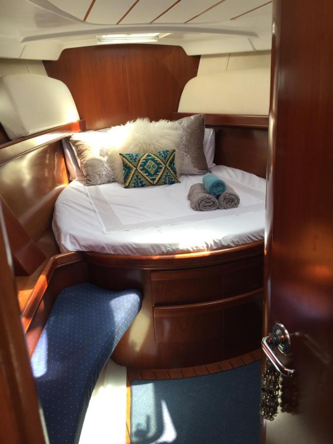 Luxury Yacht Stay "White Dove" Sleeps 6 Gibraltar Exteriér fotografie